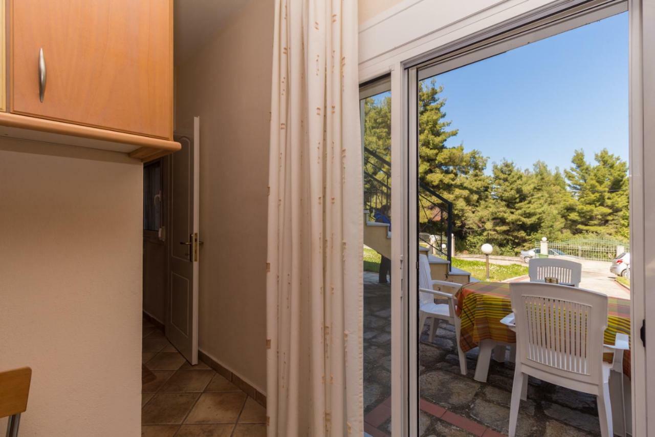 Kyrana Apartments Παλιούρι Εξωτερικό φωτογραφία