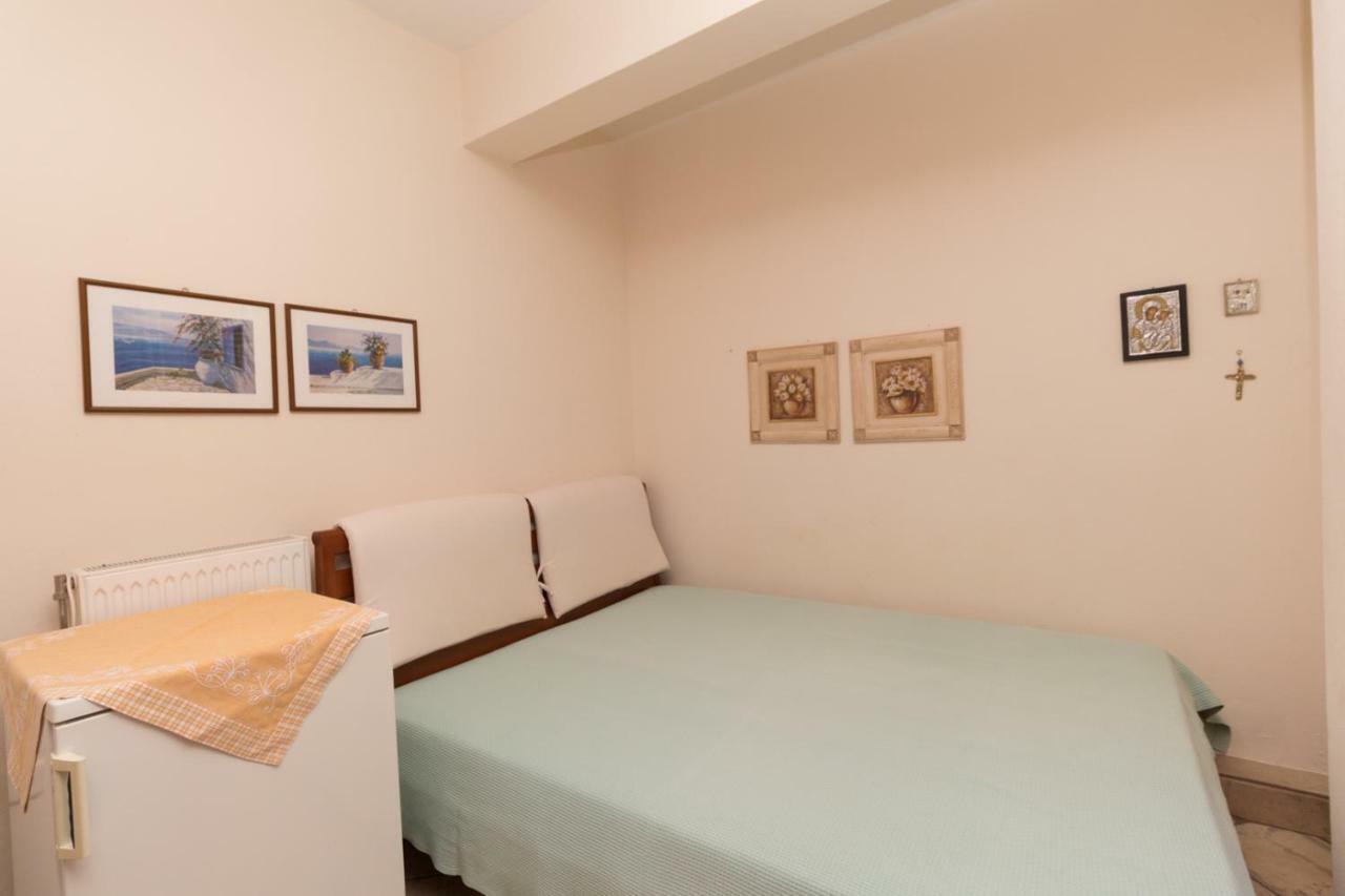 Kyrana Apartments Παλιούρι Εξωτερικό φωτογραφία